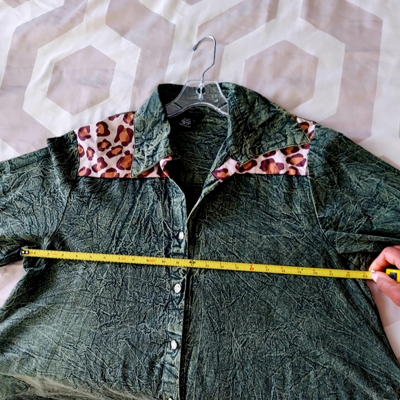 Acid-Wash Olive green swing jacket/dress - Picture 15 of 16